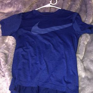 Nike dry fit t-shirt